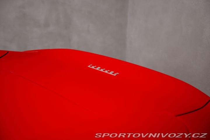 Ferrari 812 GTS, lift, karbon, CZ 2021