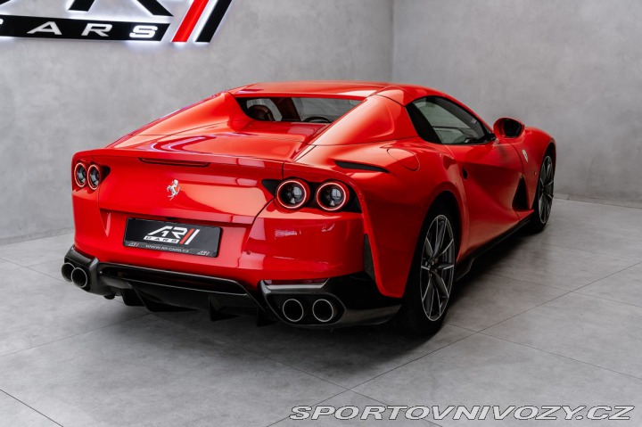 Ferrari 812 GTS, lift, karbon, CZ 2021