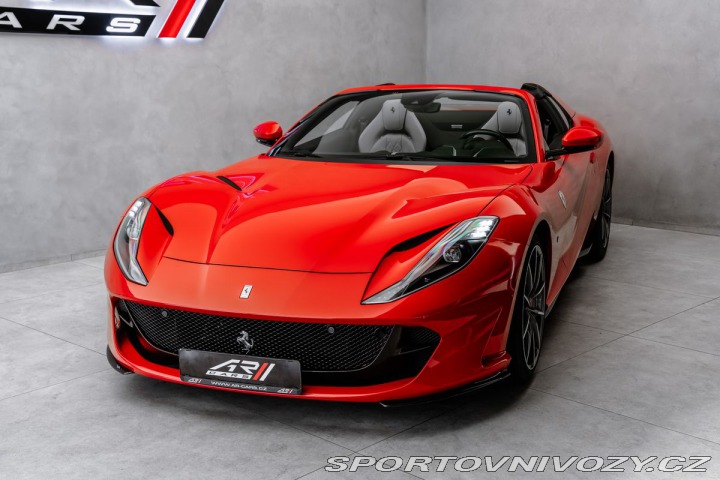 Ferrari 812 GTS, lift, karbon, CZ 2021