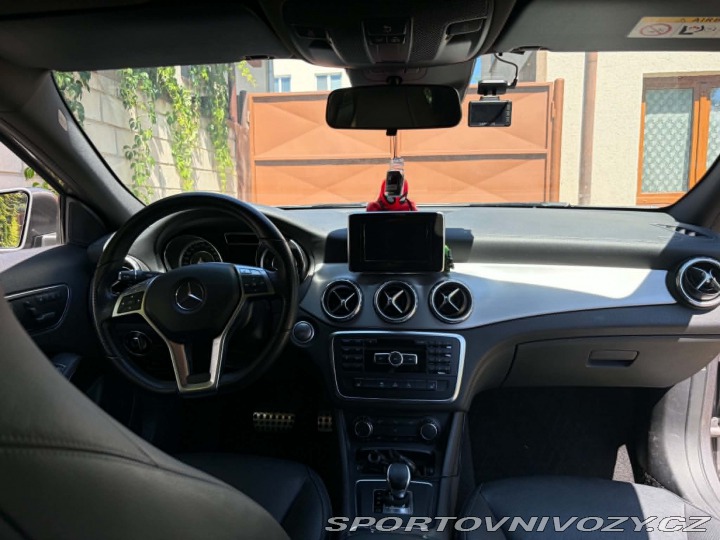 Mercedes-Benz Ostatní modely GLA45 AMG 4matic 2015