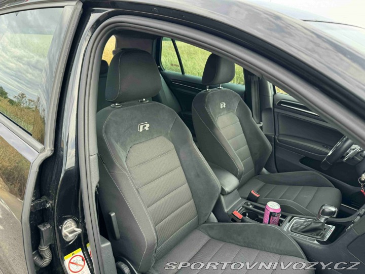 Volkswagen Golf 7.5 R Akrapović 2019