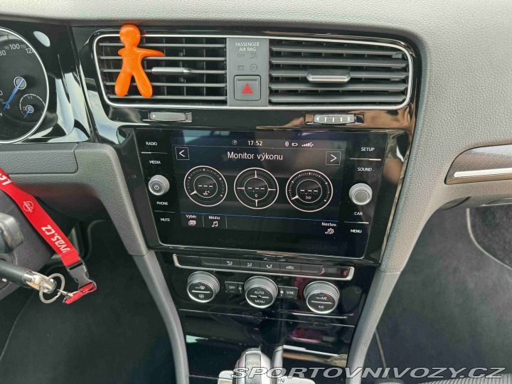 Volkswagen Golf 7.5 R Akrapović 2019