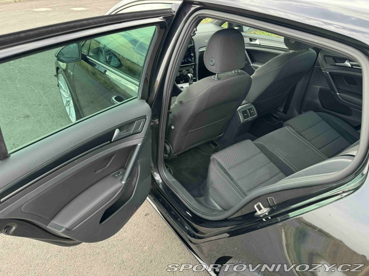 Volkswagen Golf 7.5 R Akrapović 2019