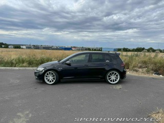 Volkswagen Golf 7.5 R Akrapović 2019