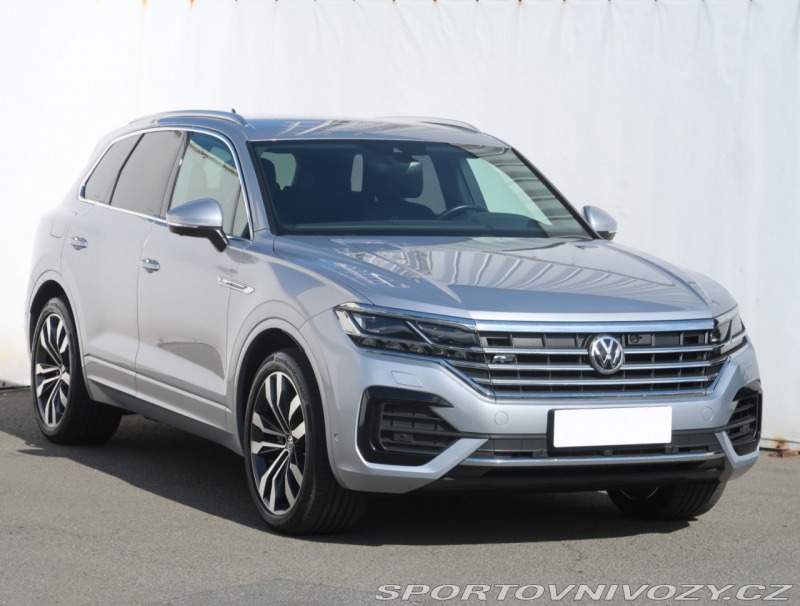 Volkswagen Ostatní modely Touareg R-Line 3.0 TDI