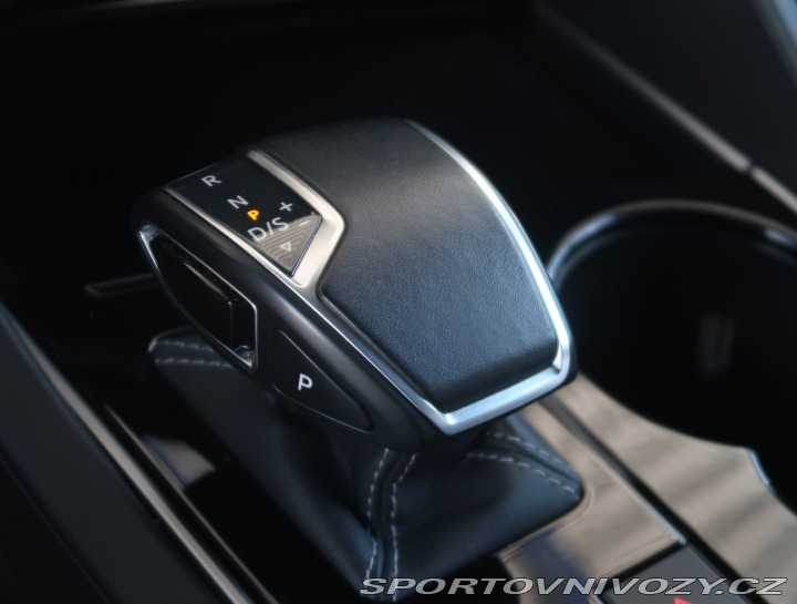 Volkswagen Ostatní modely Touareg R-Line 3.0 TDI 2019