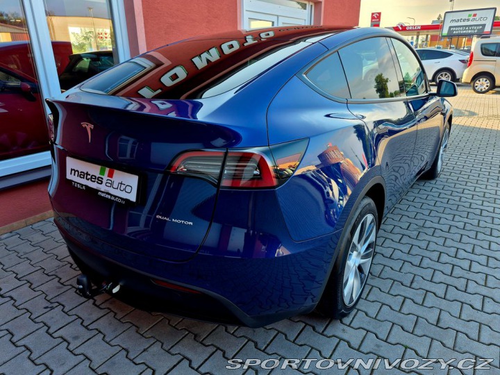 Tesla Model Y Long Range Dual Motor 378 2022