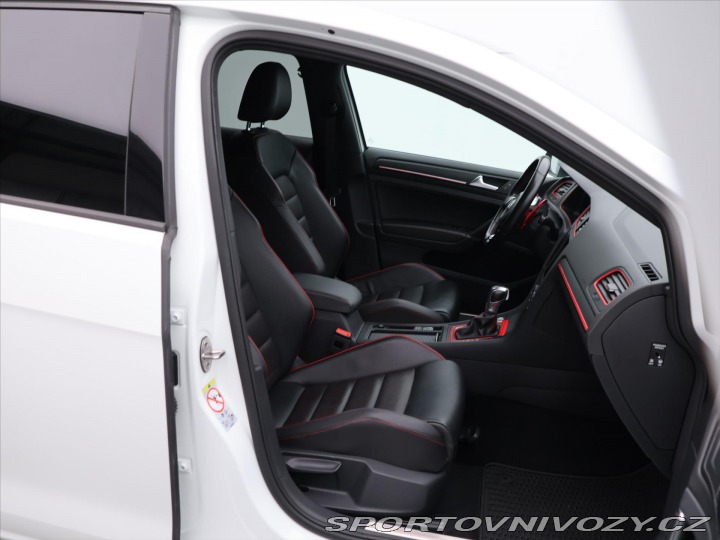 Volkswagen Golf 2,0 TSI GTI 180kW Perform 2017