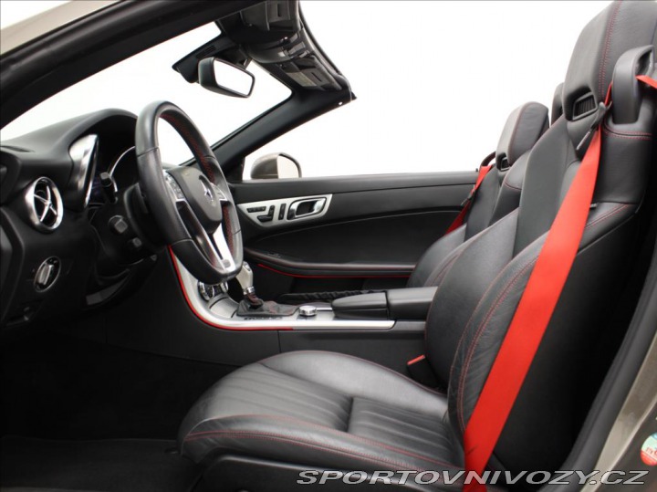 Mercedes-Benz SLK 1,8 250 AMG + Brabus 2.ma 2011