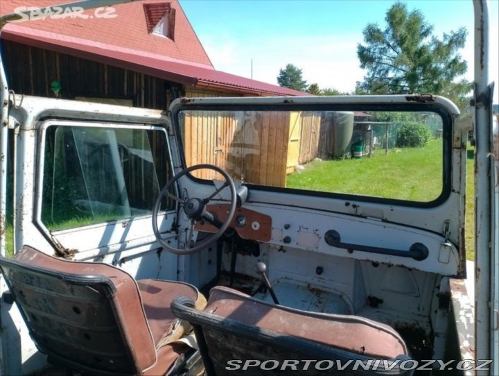 Ostatní značky Ostatní modely ARO M 461 1800