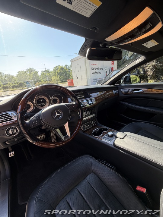 Mercedes-Benz CLS 550 V8 Biturtbo 2012