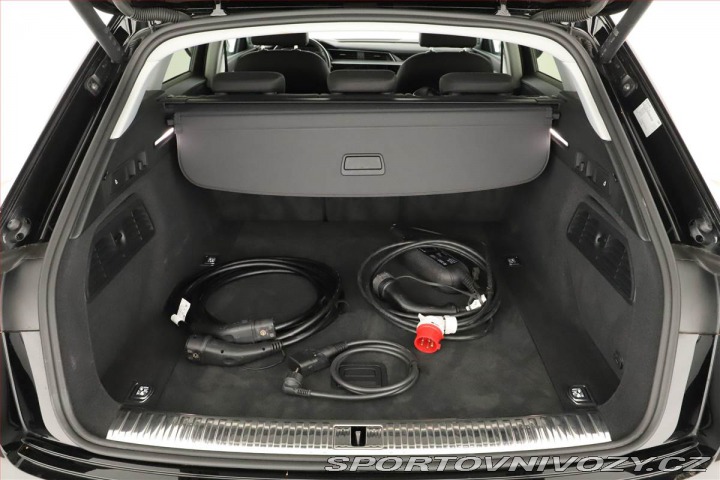 Audi Ostatní modely e-tron S-Line 50 quattro 2021