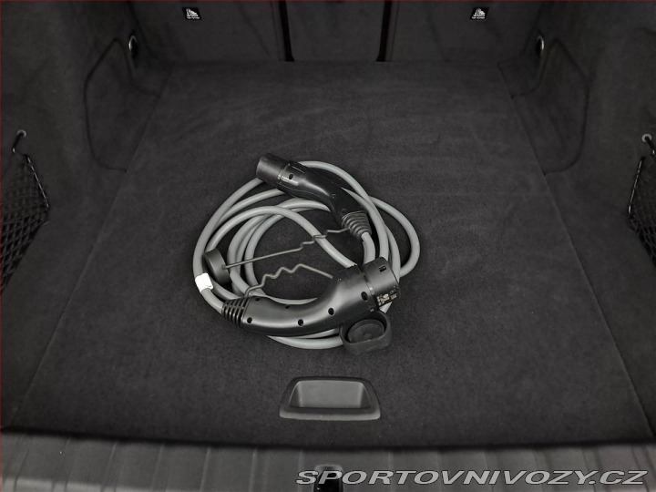 BMW i4 eDrive40, SoH 95% 2022