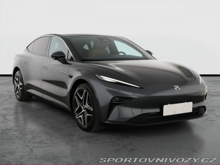 Ostatní značky Ostatní modely Rising Auto F7 77 kWh RWD, SoH 100% 2025