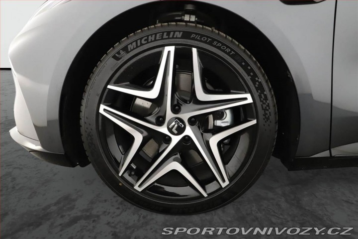 Ostatní značky Ostatní modely Rising Auto F7 77 kWh RWD, SoH 100% 2025
