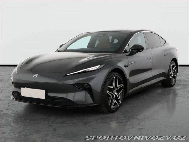 Ostatní značky Ostatní modely Rising Auto F7 77 kWh RWD, SoH 100% 2025