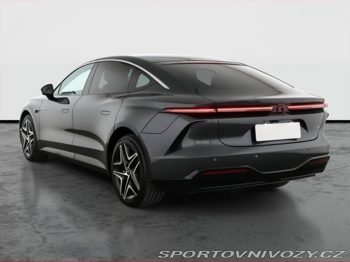 Ostatní značky Ostatní modely Rising Auto F7 77 kWh RWD, SoH 100% 2025