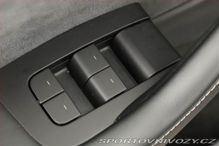 Tesla Model Y Long Range AWD 79kWh 2023