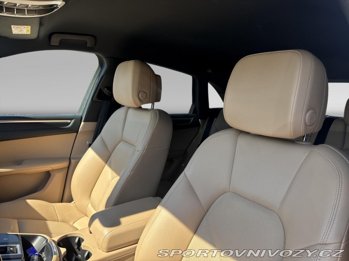 Porsche Macan 2.0 2022