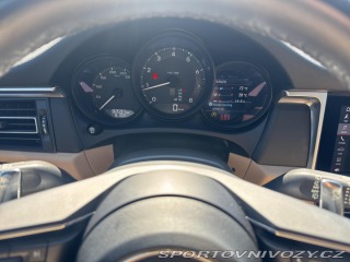 Porsche Macan 2.0 2022