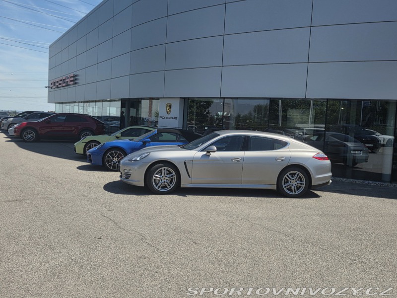Porsche Panamera 4s