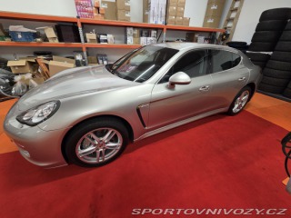 Porsche Panamera 4s 2010