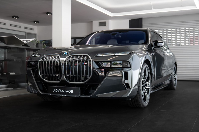 BMW Ostatní modely M70 xDrive Bower&Wilk