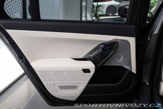 BMW Ostatní modely M70 xDrive Bower&Wilk 2023
