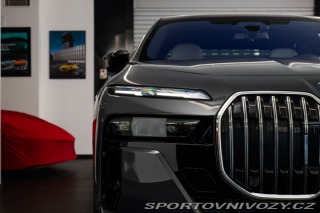 BMW Ostatní modely M70 xDrive Bower&Wilk 2023