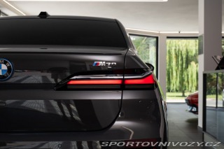BMW Ostatní modely M70 xDrive Bower&Wilk 2023