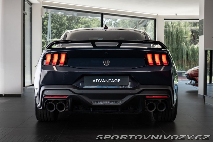 Ford Mustang Dark Horse 2025