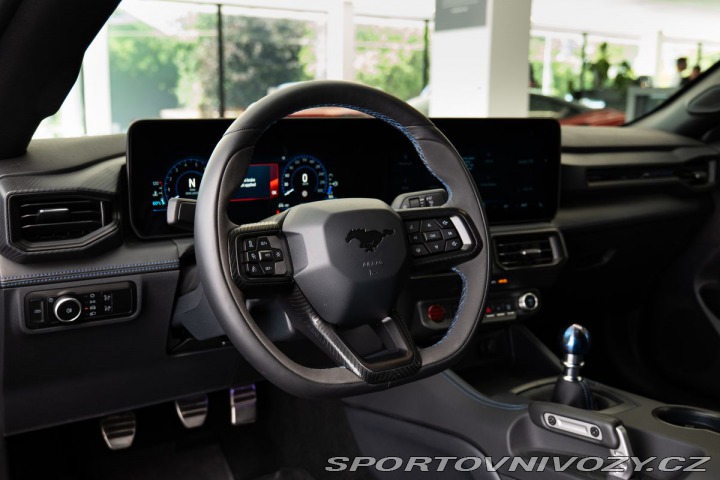 Ford Mustang Dark Horse 2025