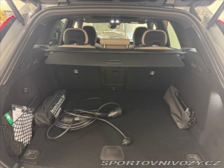 Volvo Ostatní modely XC60 2,0 XC60T8 Ultra Dark 0 2025