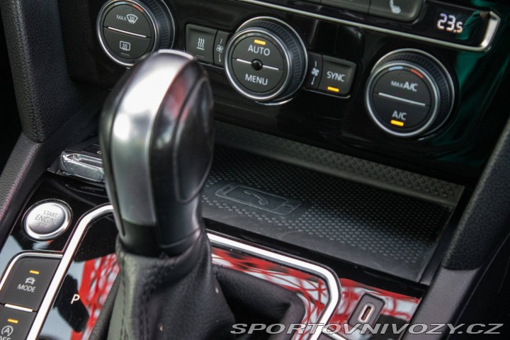 Volkswagen Ostatní modely Passat Variant Variant  Elegance GT 200k 2020