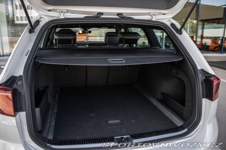 Volkswagen Ostatní modely Passat Variant Variant  Elegance GT 200k 2020