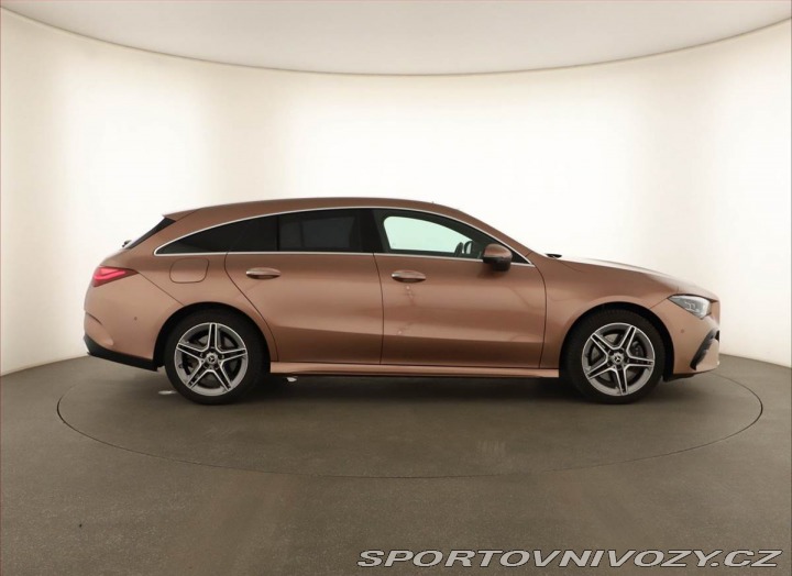 Mercedes-Benz CLA 250 e 2023