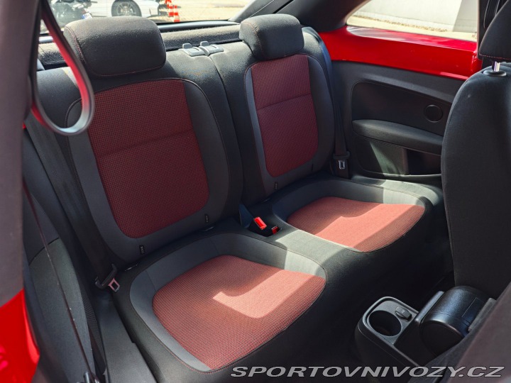 Volkswagen Beetle 1.2 TSI Design ČR 94.300k 2012