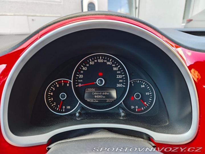 Volkswagen Beetle 1.2 TSI Design REZERVACE 2012