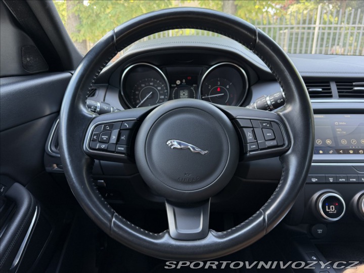 Jaguar E-Pace 2.0 D180 První majitel ČR 2018