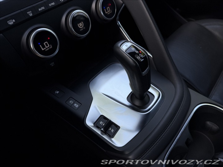 Jaguar E-Pace 2.0 D180 První majitel ČR 2018
