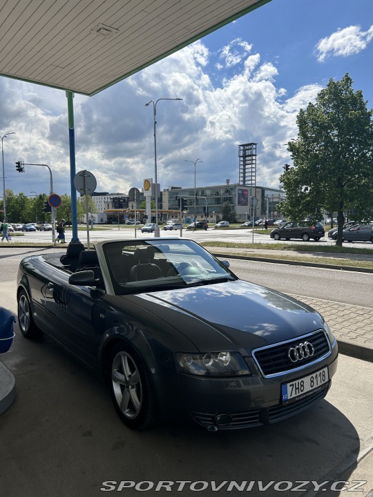 Audi A4 Audi a3 3.0i manuál 2004