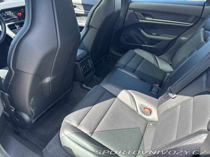 Porsche Taycan Sport Turismo 2023