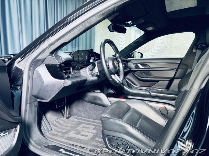 Porsche Taycan Turbo S*KERAMIKY*CARBON*B 2020