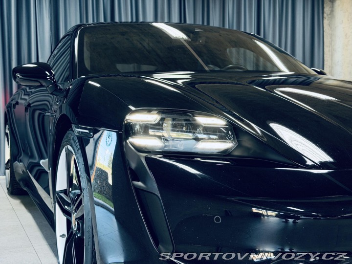 Porsche Taycan Turbo S*KERAMIKY*REZERVAC 2020