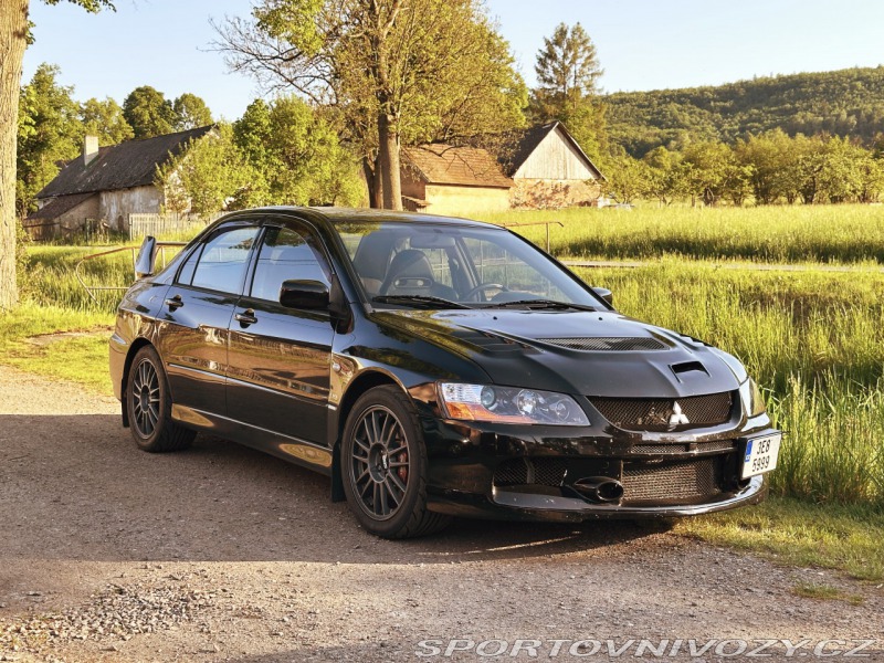 Mitsubishi Lancer EVO 