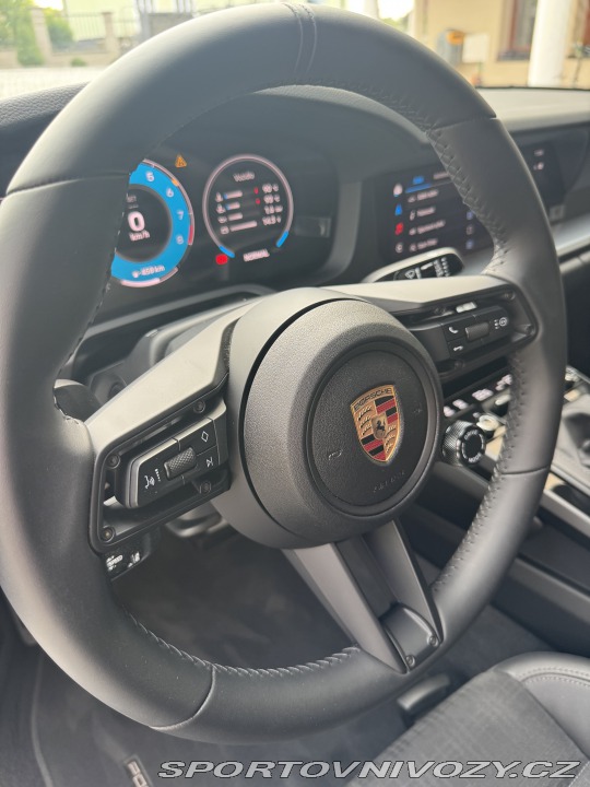 Porsche 911 992.2 T AERO-KIT NOVÝ VŮZ 2025
