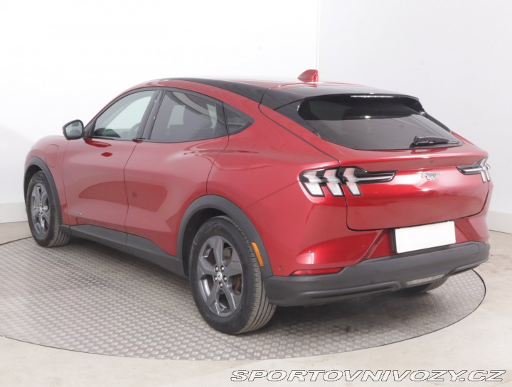 Ford Mustang Mach-E Standard Range RW 2021