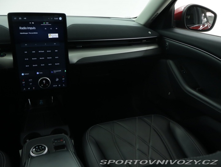 Ford Mustang Mach-E Standard Range RW 2021