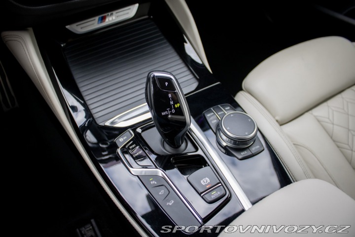 BMW X4 M40i A/T, 260kW, A8 / AJ 2018