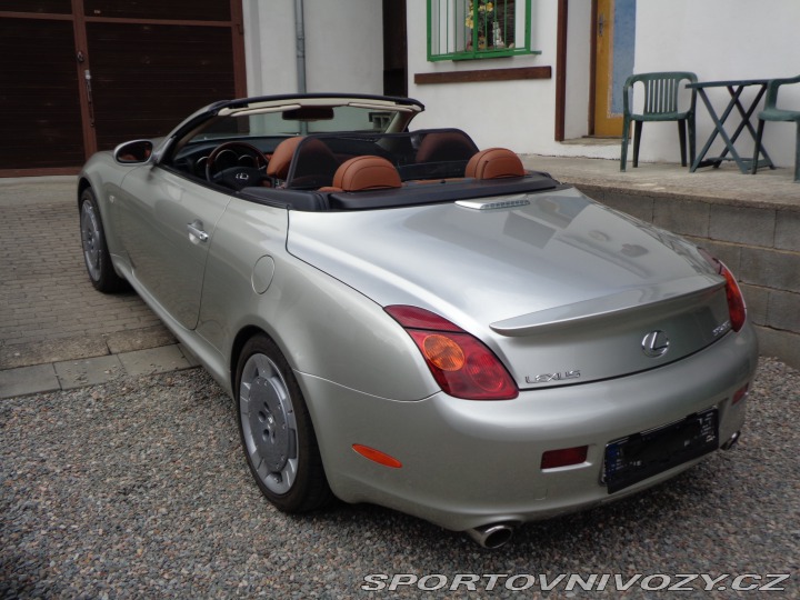 Lexus SC SC 430 2002